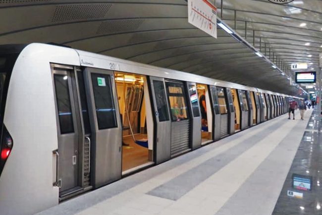 Traficul de la metrou perturbat dupa ce o persoana a avut un incident medical