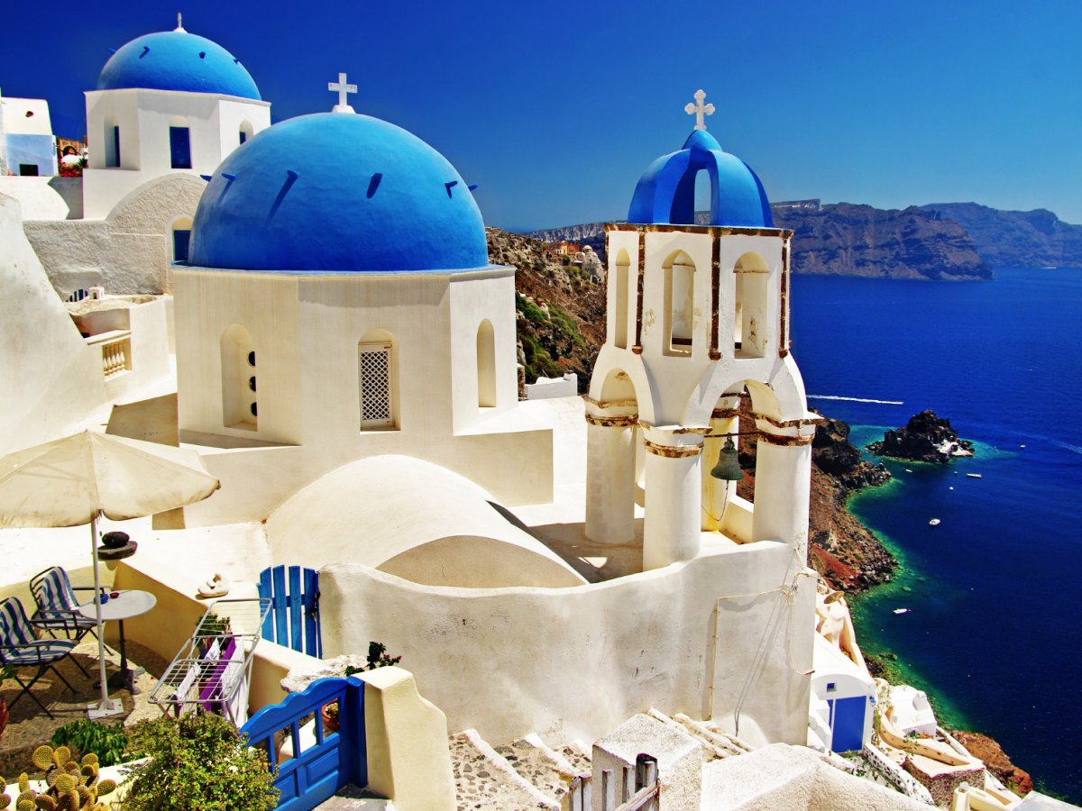 Vesti nefavorabile pentru turistii supraponderali Accesul pe magarusi in Santorini le este interzis