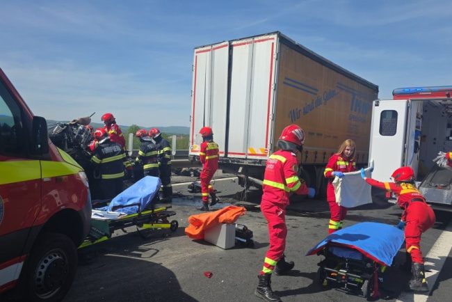 accident grav pe a1 directia sibiu alba traficul rutier este total blocat