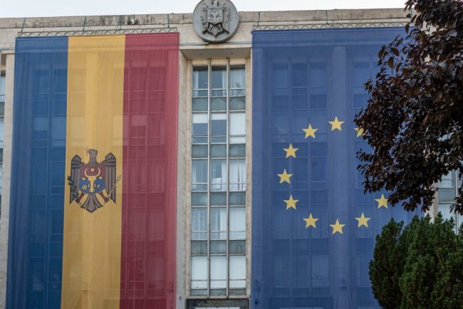 decizie istorica adoptata in parlamentul de la chisinau republica moldova se retrage din comunitatea statelor independente