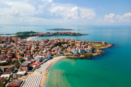 destinatia de vacanta adesea neglijata bijuteria emergenta a turismului european la o aruncatura de bat de romania