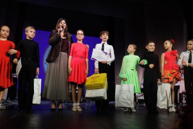 spectacol de talent si emotie la cluj 146 de copii din familii numeroase isi vor prezenta visurile pe scena