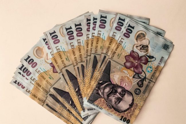 AUR sugereaza cresterea plafonului pentru platile in numerar la 50000 de lei pentru firme