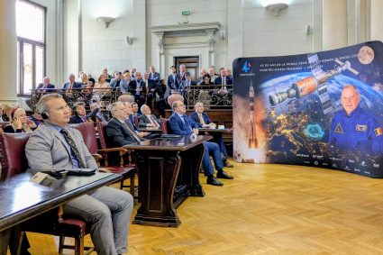 Academia Romana marcheaza 45 de ani de la primul zbor al unui roman in spatiu