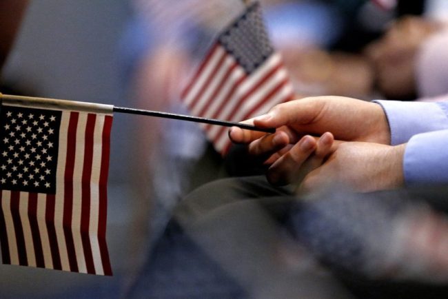 Administratia Trump trimite solicitantii de green card acasa pana la obtinerea aprobatia documentelor