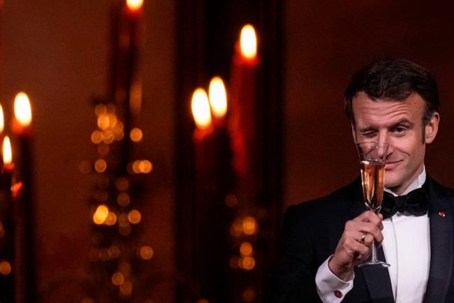 Ascensiunea si caderea vie tilor amoroase ale presedintilor francezi