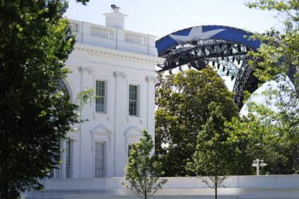Casa Albă se transformă într-un ring UFC. Trump organizează un eveniment fără precedent pe peluza de sud.
