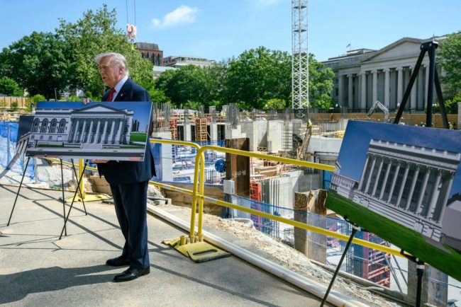 Ce complex urias construiesc Donald Trump sub noua sala de bal a Casei Albe Oportunitati excelente pentru lunetisti