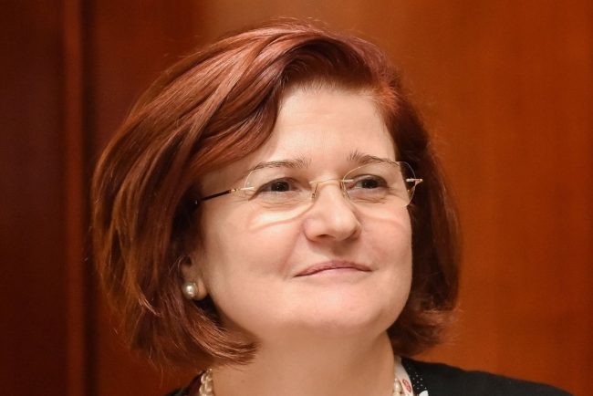 Colegiul Medicilor se distantaza de afirmatiile unui ginecolog cu privire la sarcina conceputa in post Libertatea de exprimare nu poate fi separata de responsabilitatea profesionala
