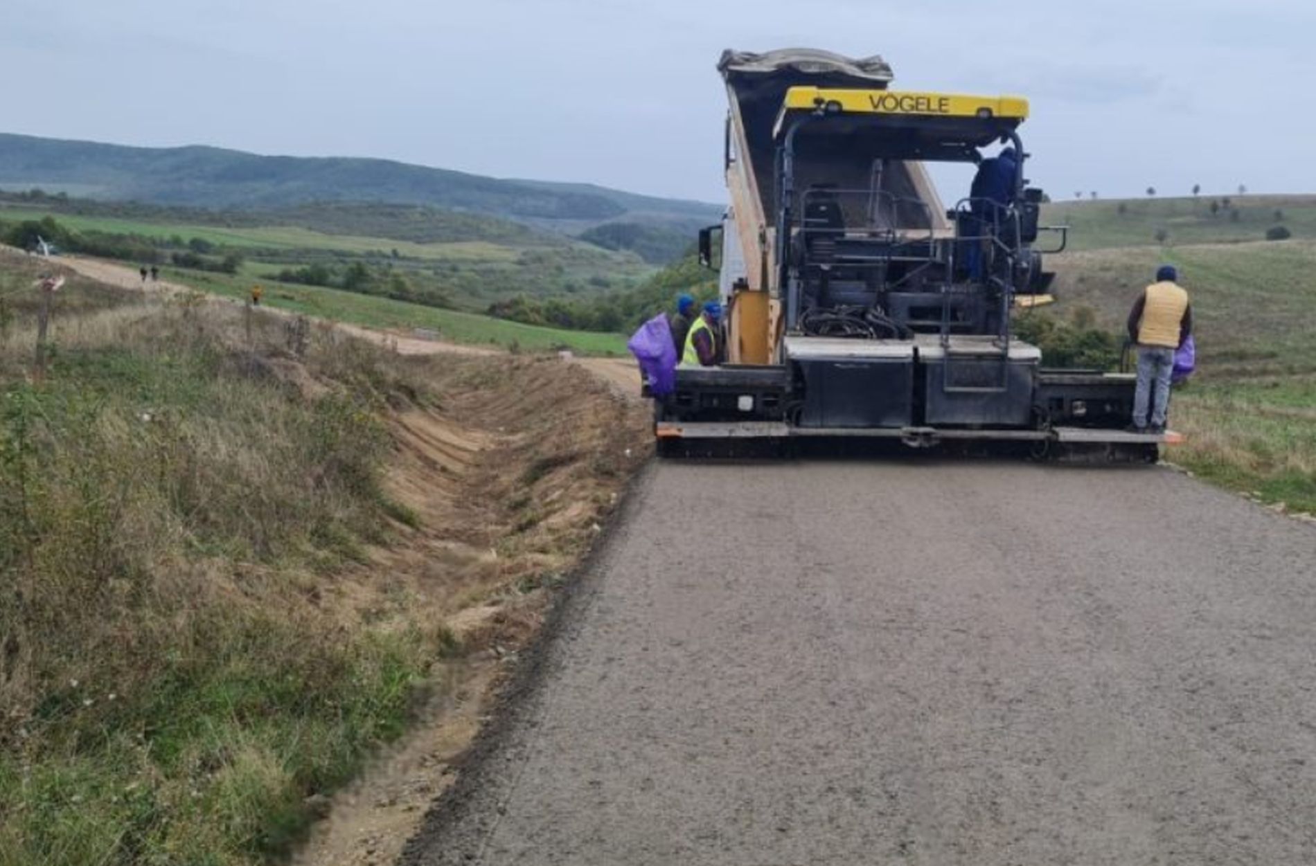 Consiliul Judetean Cluj aloca 60 de milioane de lei pentru modernizarea drumurilor judetene Ce proiecte sunt planificate pentru cei 1200 de kilometri administrati de CJ Cluj