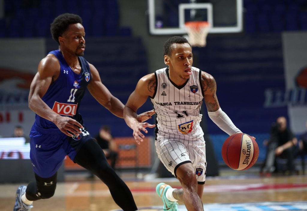 Daron Russell coordonatorul echipei U BT Cluj Napoca lider in pase decisive in cea de a doua etapa a sferturilor de finala din Liga Adriatica