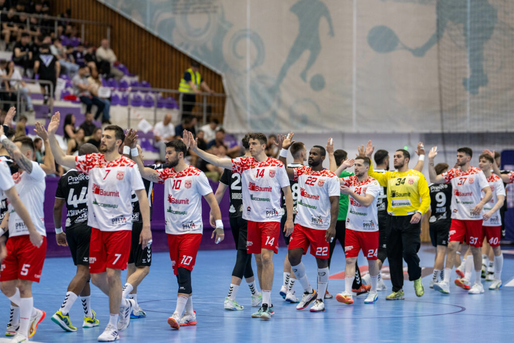 Dinamo Bucuresti poate castiga sambata al 11 lea titlu consecutiv la handbal masculin si al 22 lea din istorie