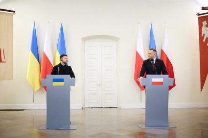 Fisuri între Varșovia și Kiev: Președintele Poloniei vrea să-i retragă lui Zelenski o distincție.
