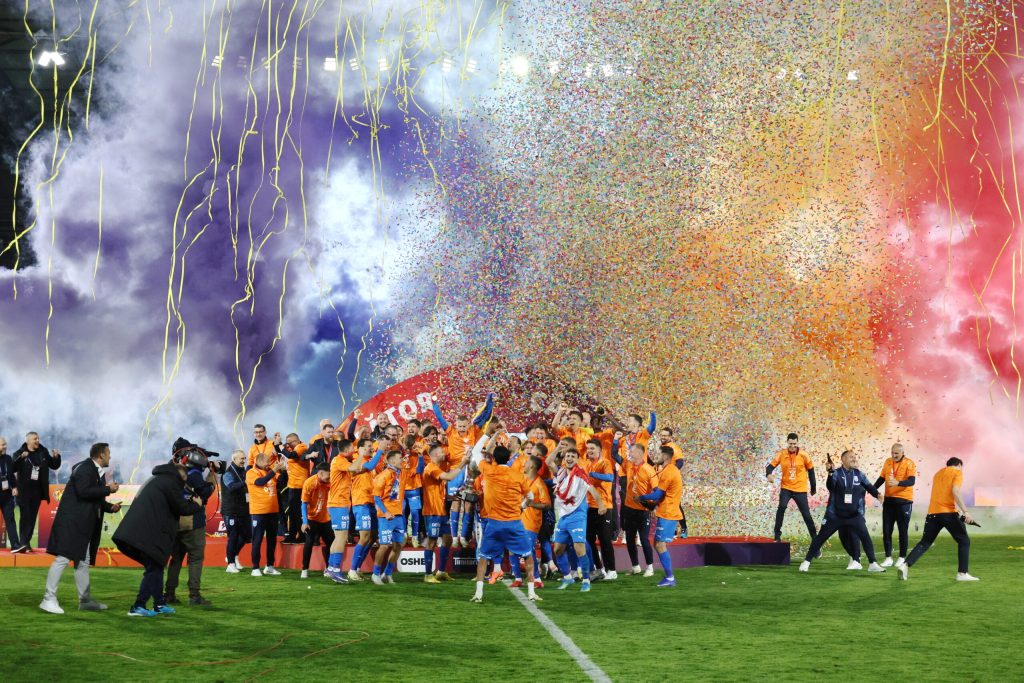 Jandarmeria aduce clarificari referitoare la interventia asupra lui Stefan Bairam dupa finala Cupei Romanei la fotbal Sanciuni de peste 20 de mii de lei aplicate