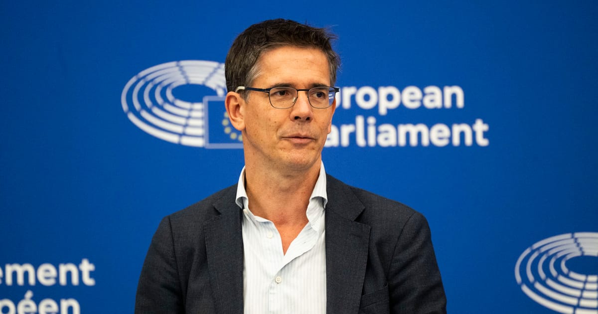 Liderul Verzilor Bas Eickhout demisioneaza din Parlamentul European dupa ce a fost dezvaluita o relatie