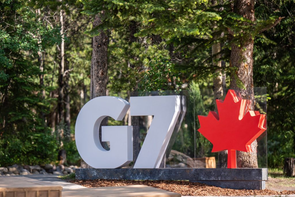 Ministrii de fiate ai G7 au decis in unanimitate sa mentina presiunea asupra Rusiei