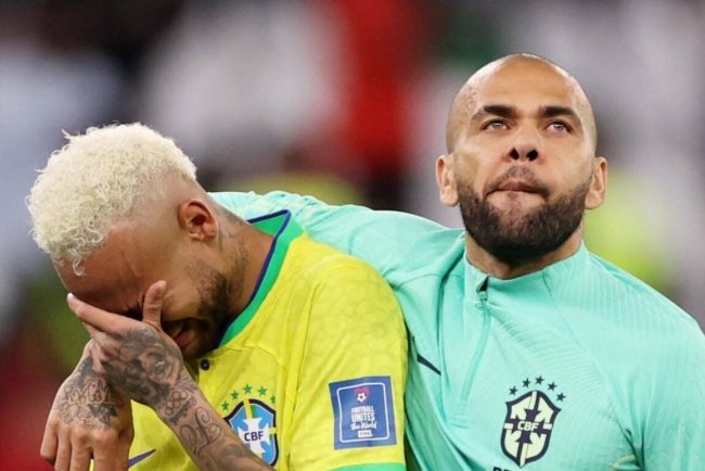 Neymar s a accidentat din nou dupa convocarea la Mondial Brazilienii au anuntat starea starului
