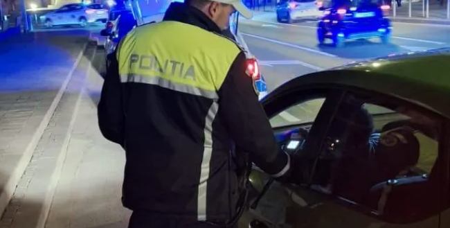 Politistii au invadat strazile din Cluj Peste 100 de persoane controlate permise suspendate si amenzi de mii de lei