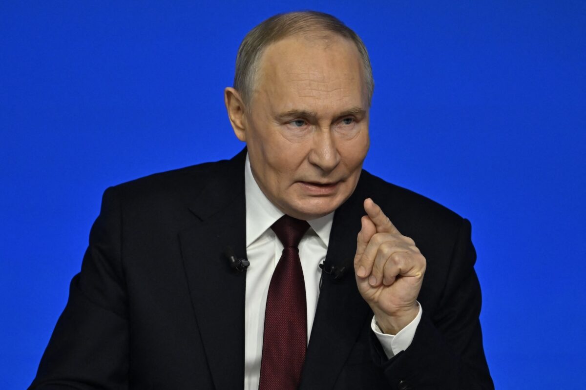Putin se ntalneste cu liderul chinez Xi Jinping la cateva zile dupa vizita lui Trump