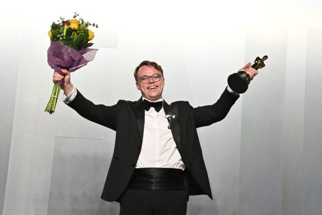 Regizorul filmului impotriva lui Putin si a pierdut premiul Oscar in timpul zborului