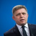 Robert Fico reactioneaza dupa ce o drona a lovit un bloc din Galati UE trebuie sa inceapa imediat dialogul cu Rusia