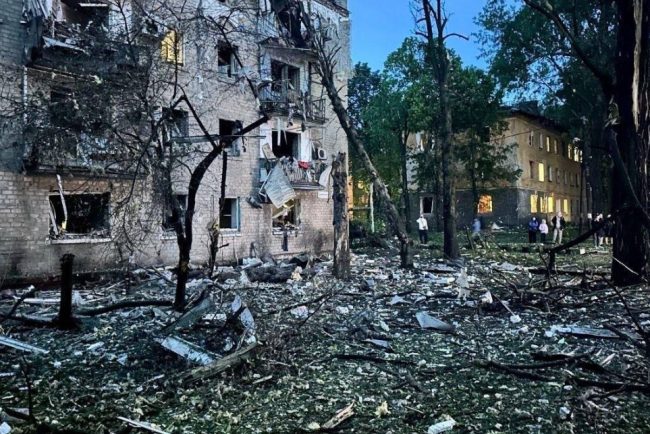 Rusia lanseaza unul dintre cele mai ample atacuri aeriene asupra Ucrainei Peste 500 de drone si zeci de rachete au vizat opt regiuni