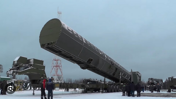 Rusia testeaza o noua racheta nucleara Putin este cea mai puternica din lume