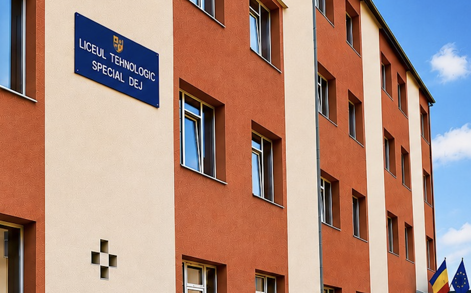 Scoala speciala din judetul Cluj va avea parte de o gradina senzoriala panouri solare si o curte noua CJ Cluj ofera 2 6 milioane de lei pentru 200 de copii
