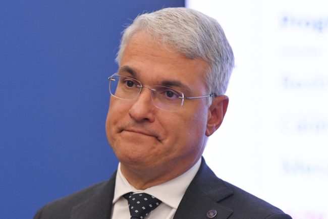 Sindicatele Politistilor cer demisia lui Pislaru Nu cunoaste legislatia sau confunda lucrurile in mod subversiv