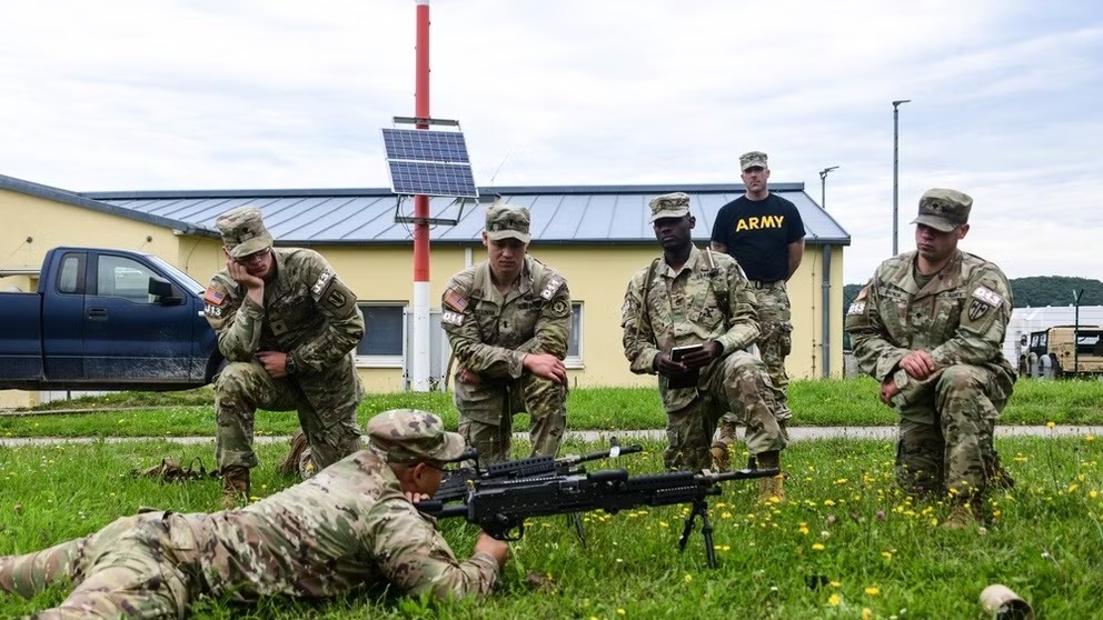 Trump analizeaza reducerea efectivelor militare ale Statelor Unite din Germania