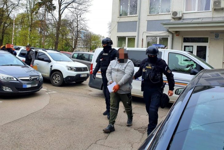 Un barbat din Cluj a fost arestat preventiv dupa ce a incalcat ordinul de protectie care ii interzicea orice contact cu victima