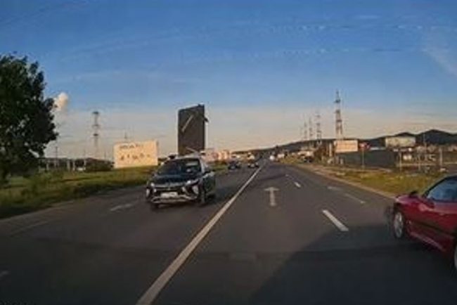 VIDEO Cluj Cum sa NU transporti ceva pe masina I a cazut tot cu suport cu tot pe masinile din spate