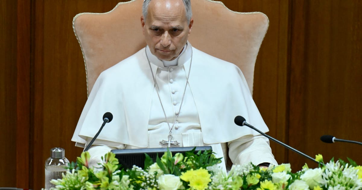 Vaticanul si roboii ucigai Papa Leo al XIV lea se concentreaz asupra rzboiului cu inteligen artificial