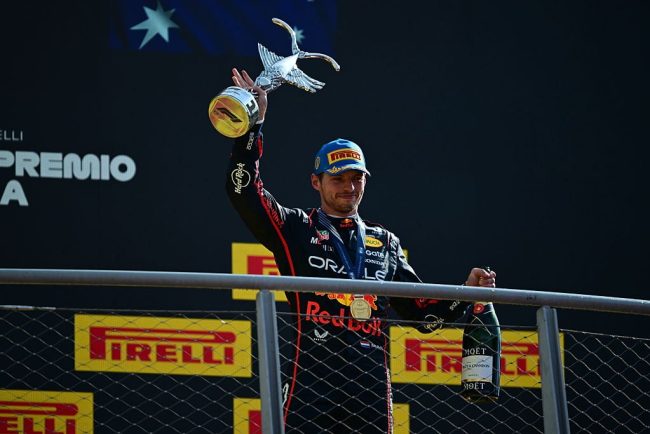 Verstappen a realizat o depasire impresionanta asupra unui profesionist de Super GT in prima sa iesire pe un circuit umed din Japonia Debuteaza la 24 de ore de la Nurburgring