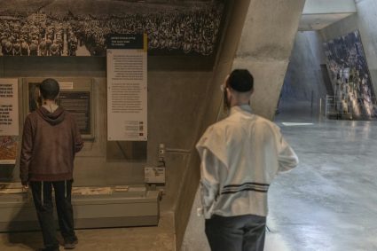 Yad Vashem va deschide centre de educație despre Holocaust în Germania