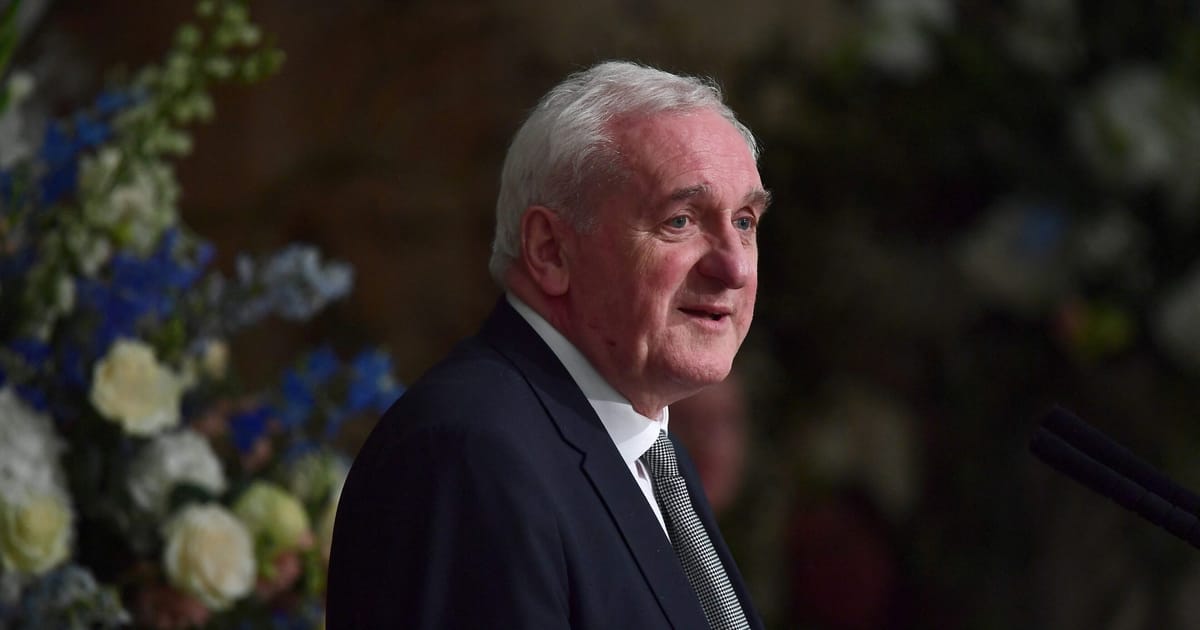 fostul primministru irlandez surprins in timp ce formula comentarii anti africane si anti islamice in campania electorala
