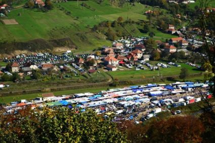 A inceput numaratoarea inversa pentru Targul de vara de la Negreni Targul Coaselor revine pe malul Crisului Repede