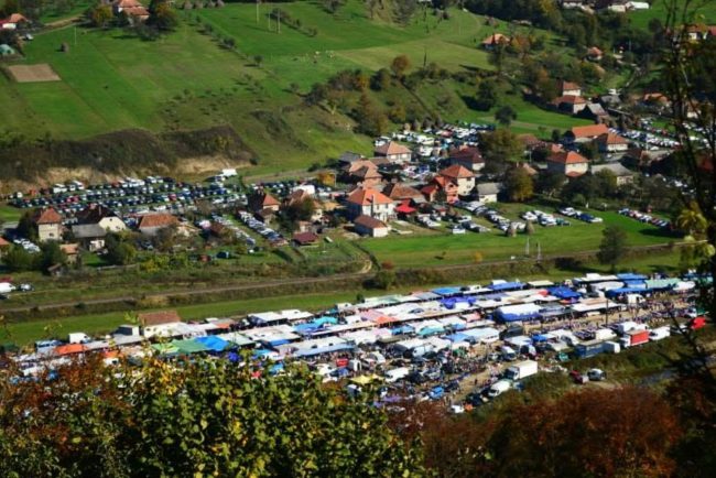 A inceput numaratoarea inversa pentru Targul de vara de la Negreni Targul Coaselor revine pe malul Crisului Repede
