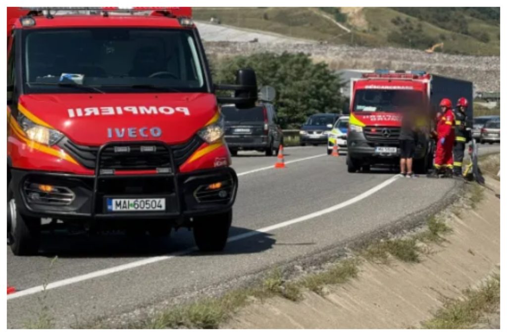 Accident in Cluj Un tanar sofer a pierdut controlul masinii si a iesit de pe drum Un baiat de 15 ani a necesitat ingrijiri medicale