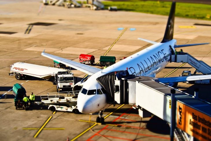 Aeroporturile dintr o capitala europeana majora avertizeaza ca ar putea suspenda noul sistem UE de control al pasapoartelor in plin sezon estival pentru a evita haosul aerian