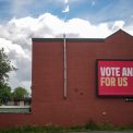 Andy Burnham isi concentreaza atentia asupra nivelului local pe masura ce se apropie alegerea din Makerfield