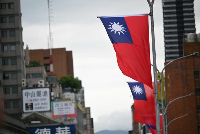 Apelul unui diplomat american catre liderii din Taiwan Nu este suficient sa alocati mai multi bani pentru apararea proprie ci trebuie sa accionati si mai inteligent