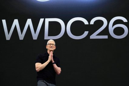 Apple lansa Siri AI și își întărește prezența în competiția inteligenței artificiale. Ultima conferință WWDC, prezentată de Tim Cook.
