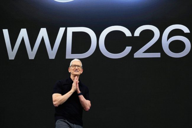 Apple lansa Siri AI si isi intareste prezenta in competitia inteligenei artificiale Ultima conferinta WWDC prezentata de Tim Cook