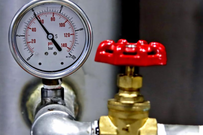 Cosmar pentru locatarii unui bloc din Cluj Napoca De 3 zile nu au gaz si inca asteapta solutionarea problemei Nu avem apa calda pentru un dus