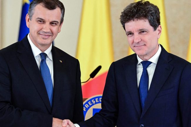 Discutiile guvernului Romaniei stagneaza pe masura ce timpul pentru constituire se scurteaza