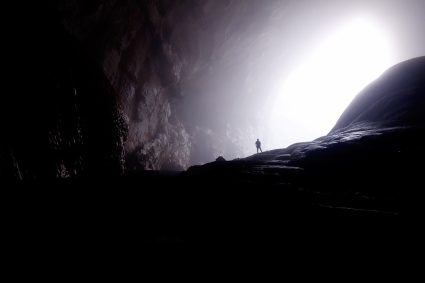 Două peșteri, amplasate în același munte și aproape de Marea Neagră, ar putea fi cele mai adânci din lume.