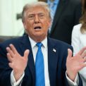 Dup ce a amenintat Iranul cu un atac foarte sever in aceasta seara Trump a revenit asupra deciziei