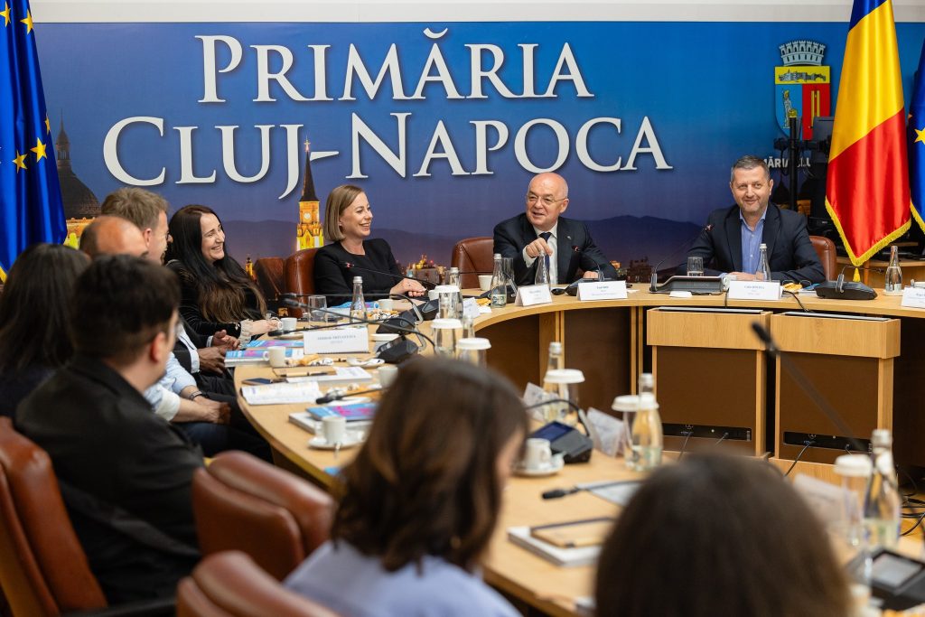 Emil Boc a intampinat partenerii europeni la Primarie Clujul va experimenta unitati de productie pentru cereale si detergenti direct in cartiere ca un laborator