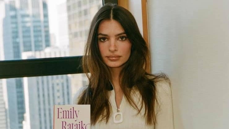 Emily Ratajkowski isi imparte regulile de intalniri ca mama singura fara nopti departe de casa si fara a lipsi de la ora de culcare a fiului